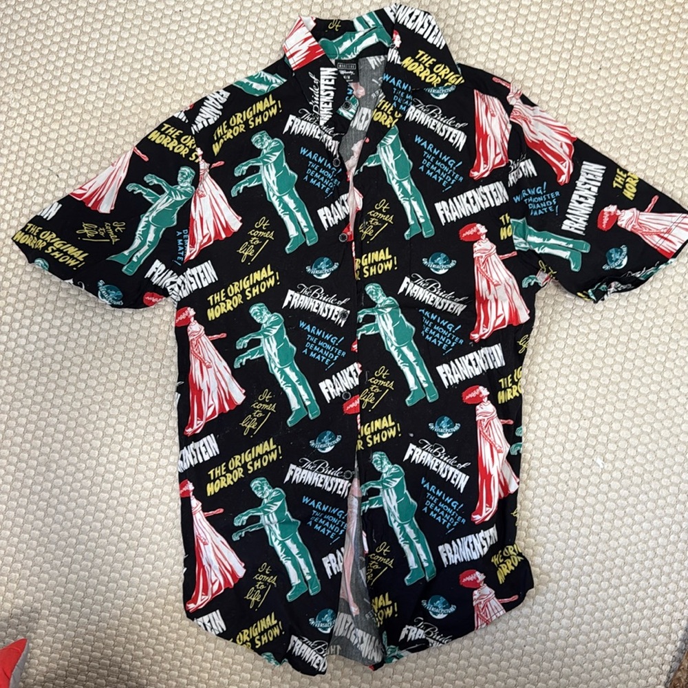 Cakeworthy x Universal Monsters Button Up